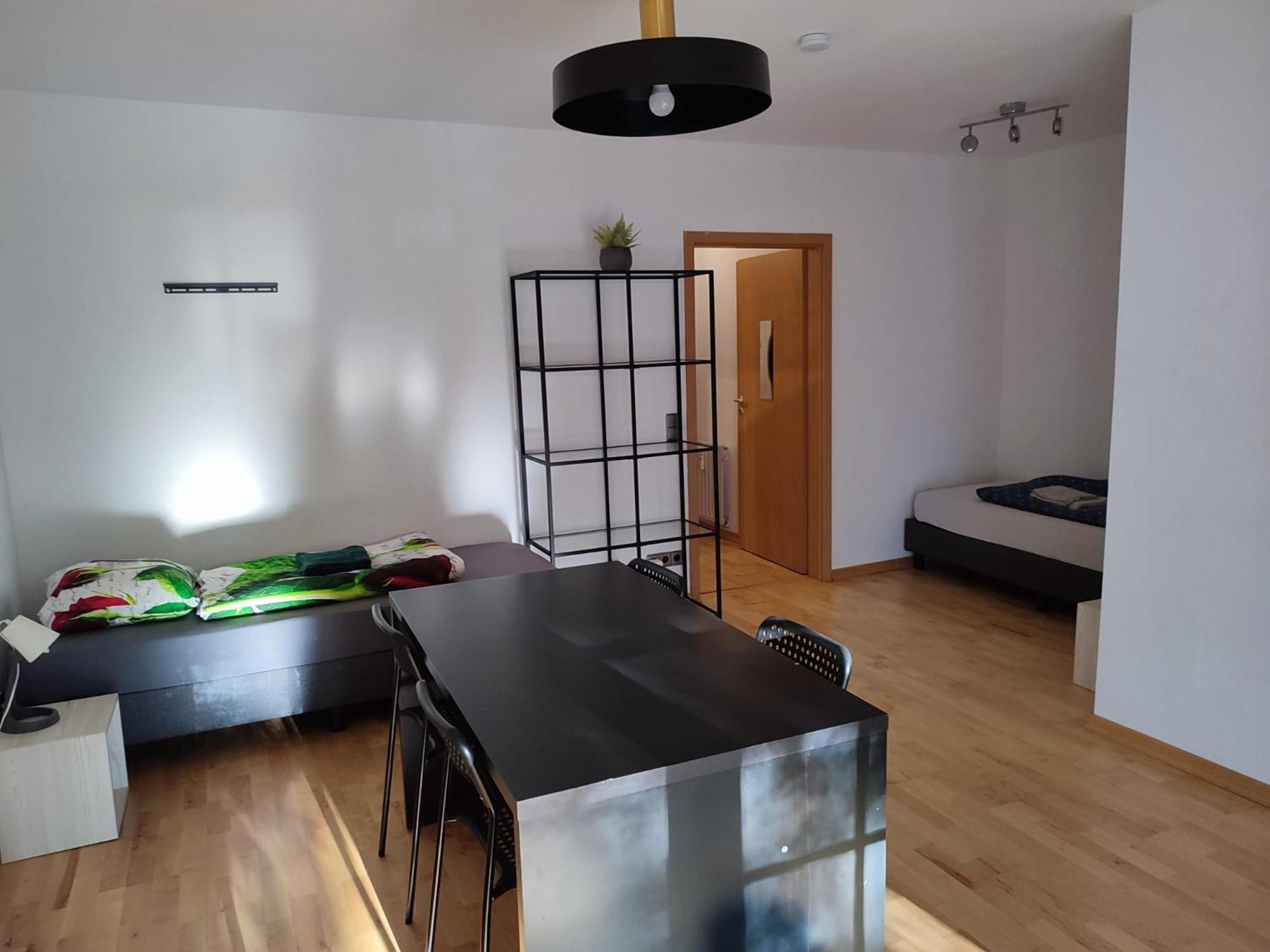 Appartement Monteurwohnung Mit Garten 6 Personen Düsseldorf